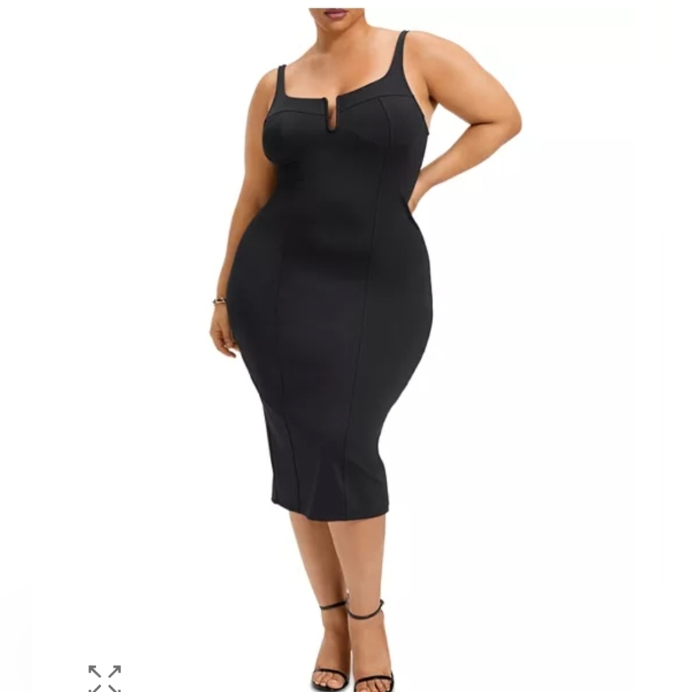Black Curve-Hugging Midi Dress